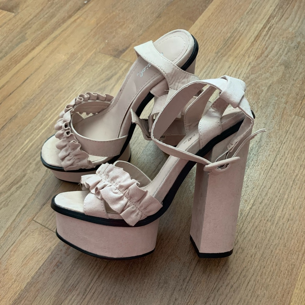 Qupid Platform Heels